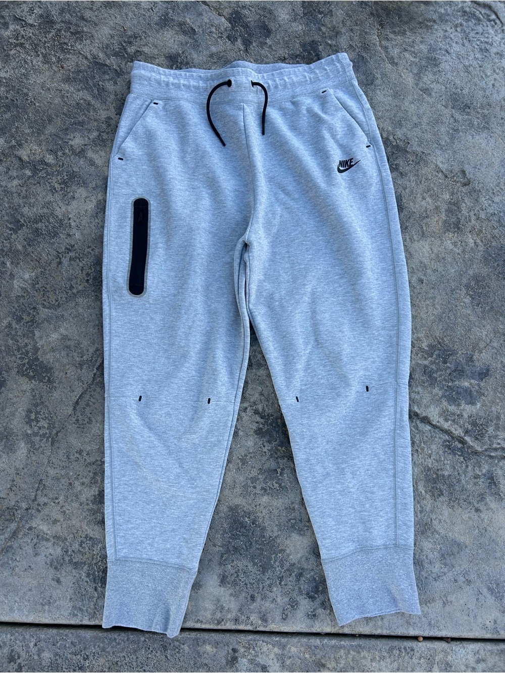 Youth XL Nike Tech Light Gray Fleece Joggers with Black Accents